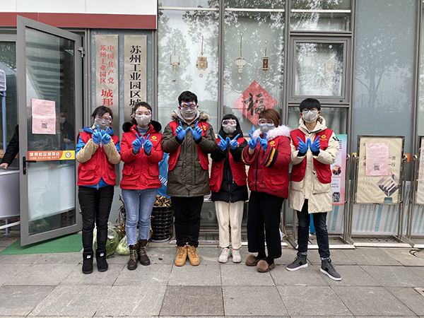 致敬！每一位战“疫”中的凡人英雄2.jpg